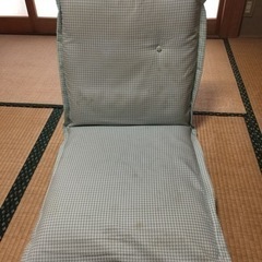 0円 何の変哲もない汚れた普通の座椅子 貰って下さいの画像