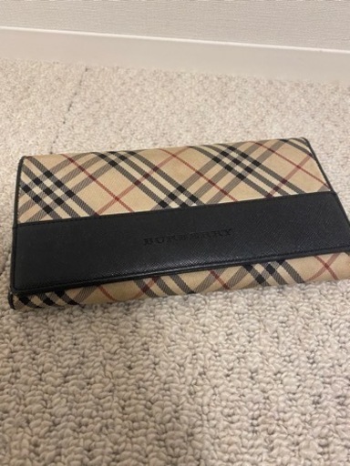 【決まりました】バーバリー長財布