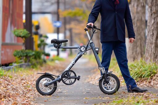 新品!! 折り畳み 電動アシスト自転車 自転車 電動自転車 公道走行可能 軽量  メタリックグレー 本州限定