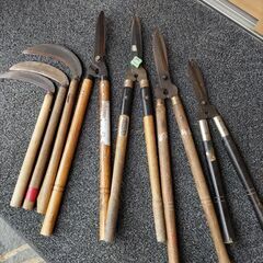 (取引中) 剪定ハサミ、草刈り鎌