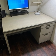 スチールデスク