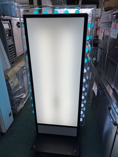 ★LED電球付き　電飾スタンド看板　キャスター付き　高さ1580ｍｍ★