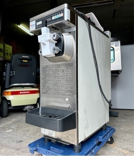 札幌引取歓迎 美品 18年製 日世 NISSEI 自動殺菌ソフトサーバー 卓上ソフトクリームフリーザー NA-9524AE