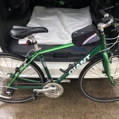 GIANT「ジャイアント」 ESCAPE R3 クロスバイク