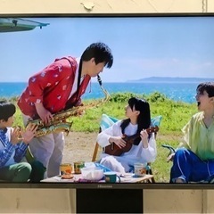 ハイセンス 40型液晶テレビ+EQUALS 壁寄せテレビスタンドの画像