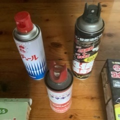 害虫駆除剤など各種、開封して使いかけの画像