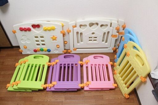 ☆状態良好☆　ベビーサークル　ドアパネル・おもちゃパネル2枚付き