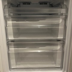 【美品】Hoier ノンフロン冷凍冷蔵庫 148L 品番 JR-NF148Bの画像