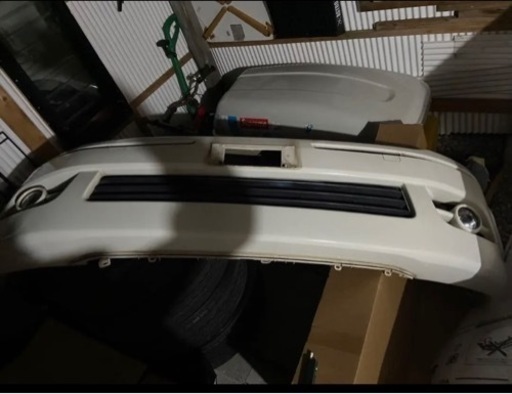 ハイエース200系 2型　ワイド　ヘッドライト左右　グリル　フロントバンパーフォグ付き