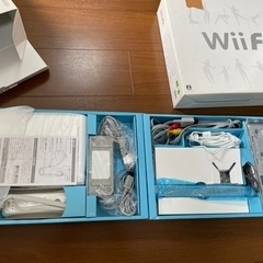 Nintendo Wii 本体、Wii fit、コントローラー、ソフトセットの画像