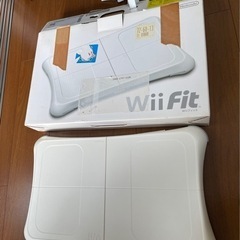 Nintendo Wii 本体、Wii fit、コントローラー、ソフトセットの画像