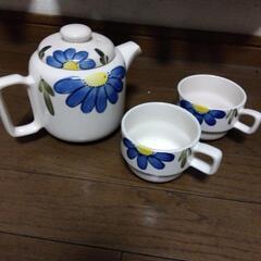 スタッキングカップとポットのセットの画像
