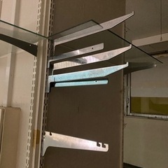 棚柱　棚受け　ガラス板　什器　美品の画像