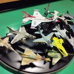 配達可 世界の戦闘機と色々　22個セットの画像