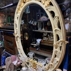イタリアドレッサー、お姫様ドレッサー、お姫様鏡、王室家具、北欧家具の画像