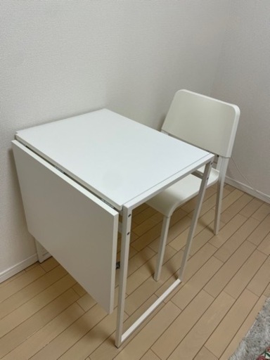 椅子とテーブルセット　折りたたみ　ホワイト
