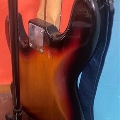Fender Jazz Bass フェンダージャズベース 特別セット ベースアンプ・ストラップ付きの画像