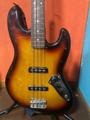 Fender Jazz Bass フェンダージャズベース 特別セット ベースアンプ・ストラップ付き