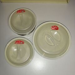 新品未使用　ふたあり小鉢３個セット　ネコ 猫 ねこ 蓋付きタッパー　蓋付き小鉢の画像