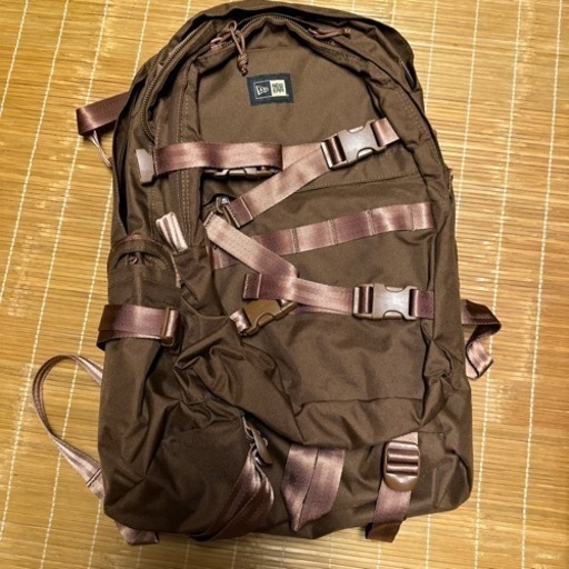 ニューエラNEW ERAリュックサック(茶色)