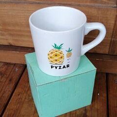 マグカップ　パイナップル柄の画像