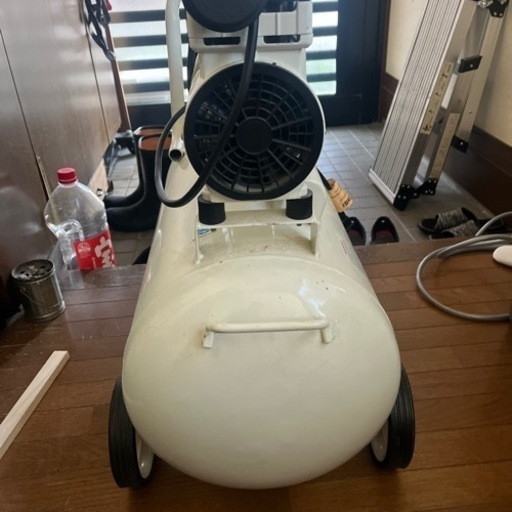 決まりました】静音タイプエアーコンプレッサー45