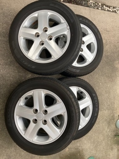 ダイハツ純正　14インチ　175/60R14 ヨコハマ