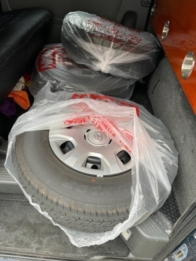 ハイエース　新車外しタイヤ　195/80R15 DUNLOP SP175