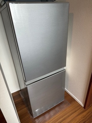 受渡し決定冷蔵庫　AQUA AQR-13M(S) SILVER 2021年製