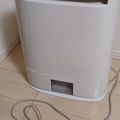 【値下げ】パナソニック　除湿機の画像