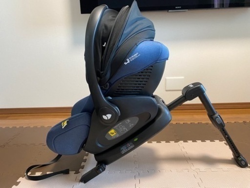 メルセデス純正　ベビーシート