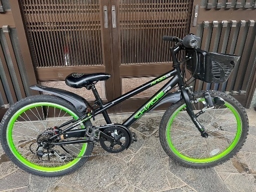 子供　自転車　ギア6速　22インチ　美品　値下げ中