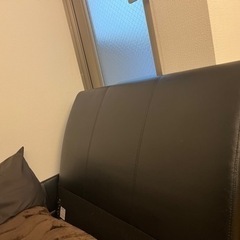 黒ベッドフレーム綺麗レザー調