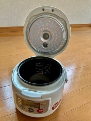 【新品未使用】タイガー炊飯器