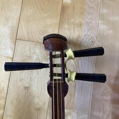 三味線 です 紫檀かと思います。の画像