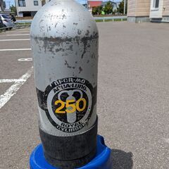 ダイビング用空気タンク