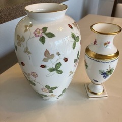 ウェッジウッド　花瓶　ワイルドストロベリー　他