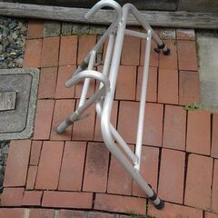 ハシゴ用アタッチメント売ります