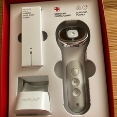 最終お値下げ！メディキューブ　ユーセラディープショット　美顔器