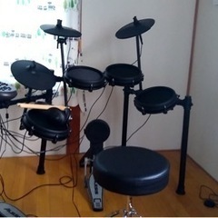 ベース募集！！