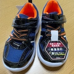 西松屋スニーカー16cm 新品２足（お値下げ）の画像