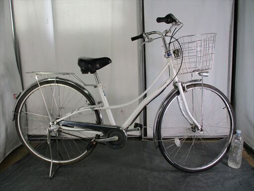 C782　限定特価　整備済み★ブリヂストン　ロココロイヤル★ 中古自転車 【27インチ　白 　ベルト】
