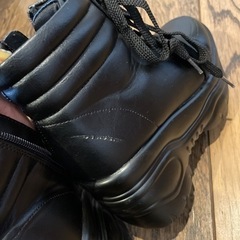 厚底スニーカーの画像