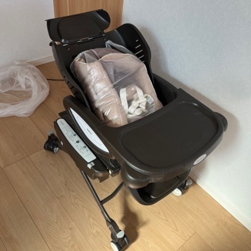 値下げしました　アップリカ　ユラリズム　オートプラス　HIDX