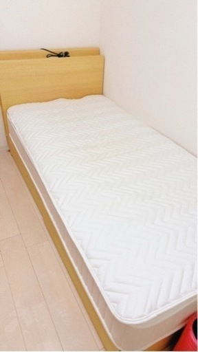 【確約済】ベットフレーム&マットレス(シングル)