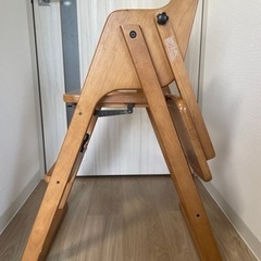 赤ちゃん用　木製　ハイチェアの画像
