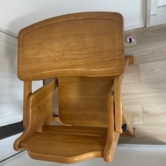 赤ちゃん用　木製　ハイチェアの画像