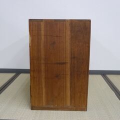 【ヤ取7/28終了】≪ZU521ジ≫ レトロ家具 小型箪笥/整理棚 木製 家具/民芸家具/収納家具 和箪笥/整理箪笥/たんす 小物入れ/引き出し 鍵なし/現状品の画像