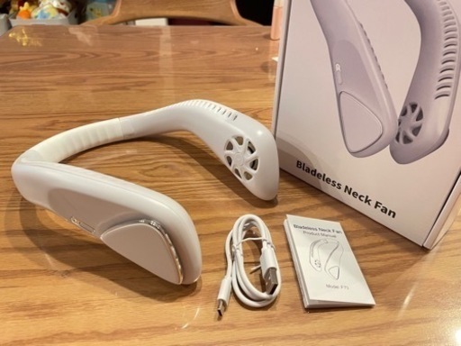 首掛け扇風機　ほぼ新品