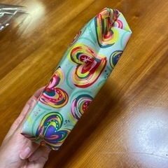 【値下げしました‼️】新品 クリニーク メイクポーチ（ハート柄、ピンク）の画像